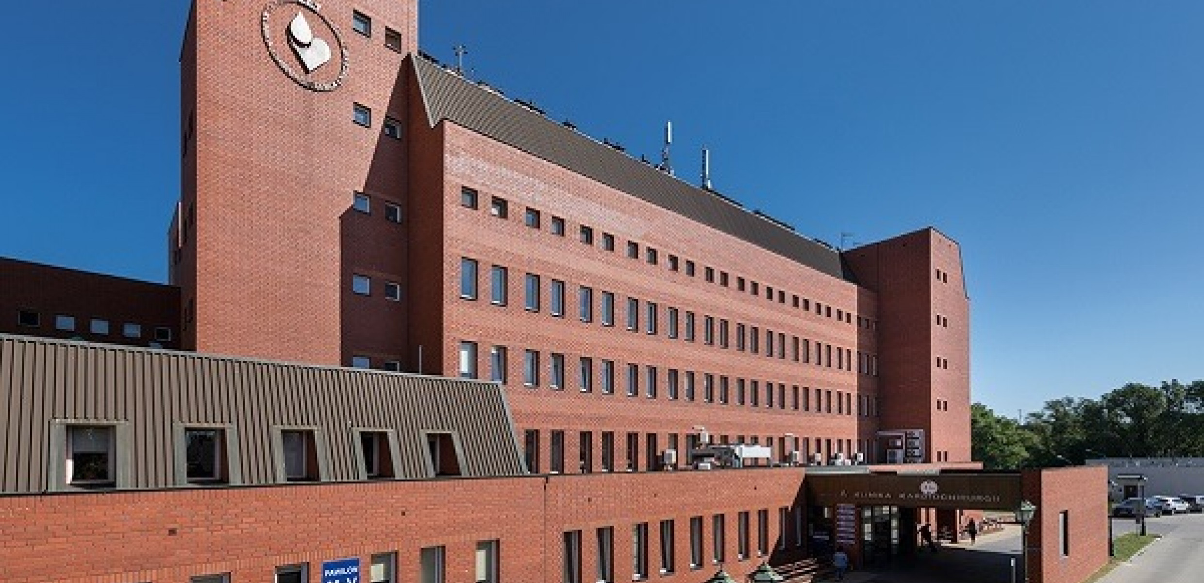 喀美为波兰专科医院部署停车场管理系统