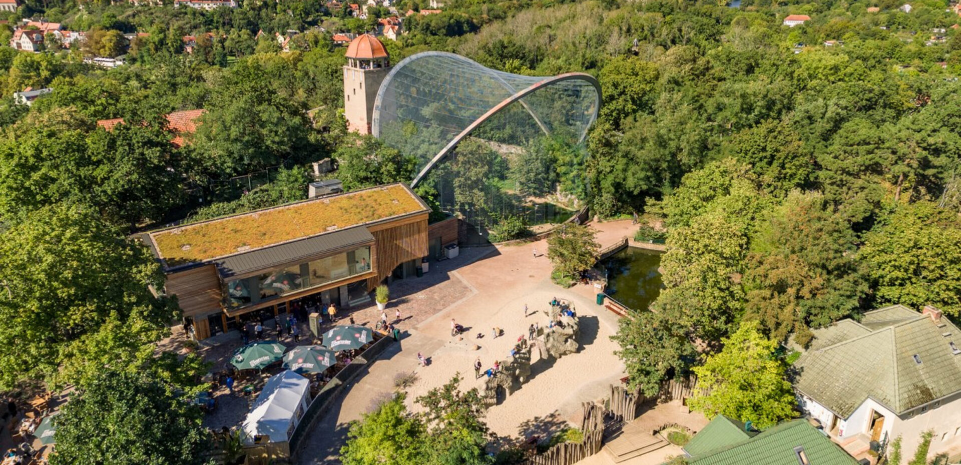 喀美为德国哈雷山地动物园部署现代化停车场系统